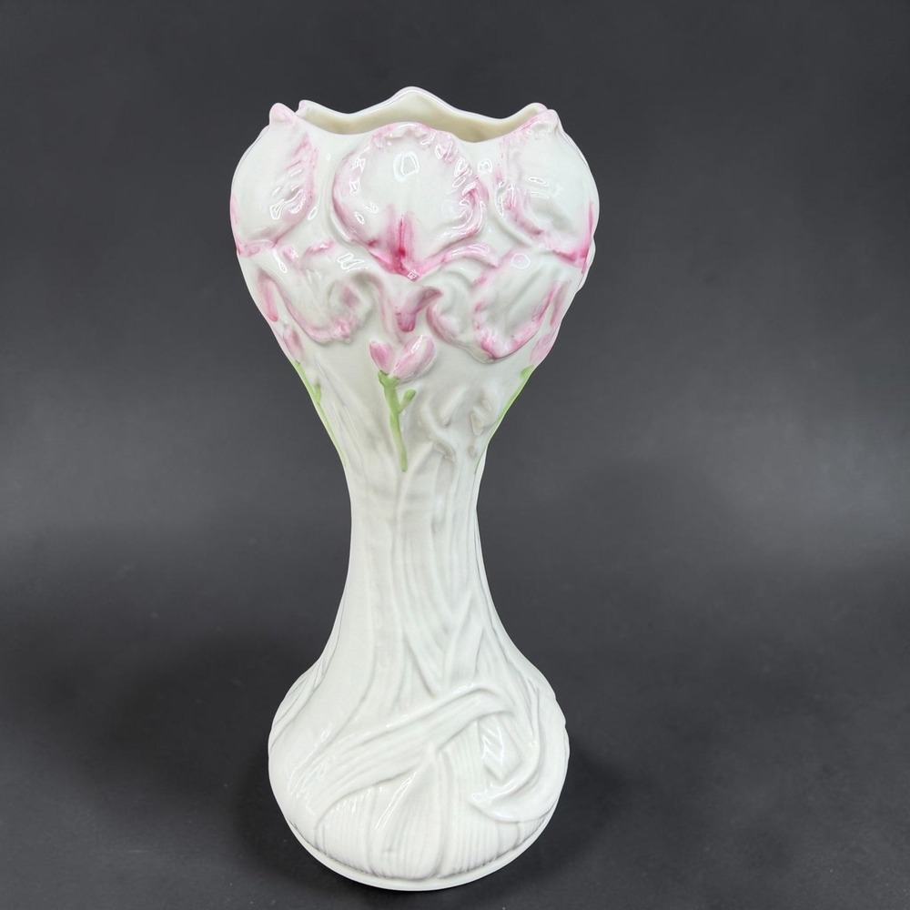 Belleek Heritage Collection Iris Vase Ireland Parian China Pink White 2004 VTG